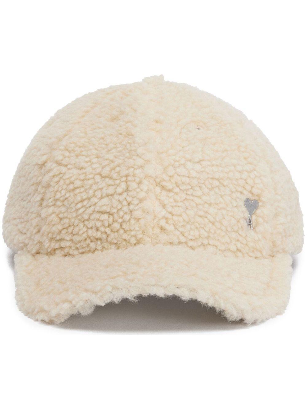 Ami de Coeur-plaque shearling cap Product Image