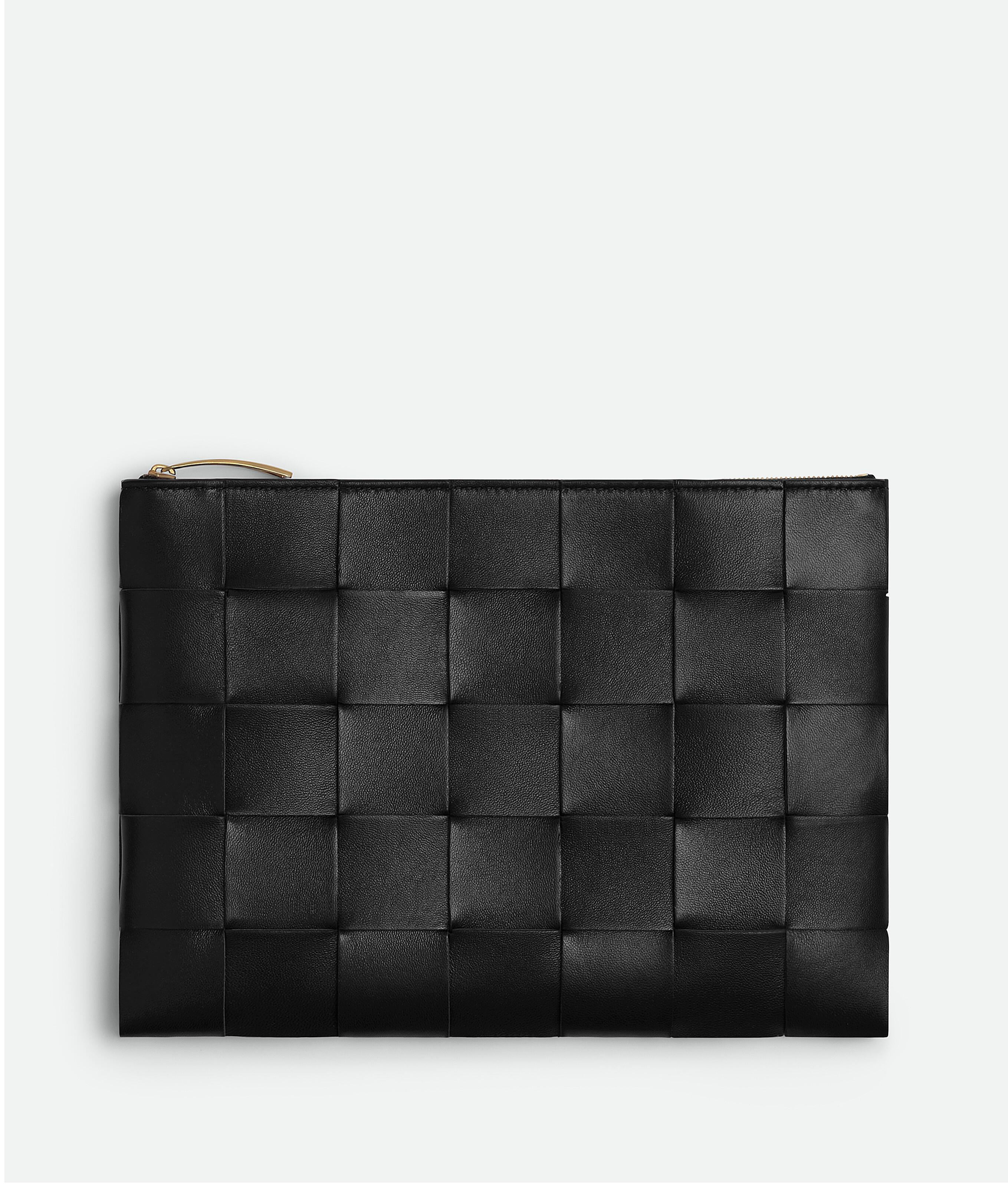 Women's Medium Cassette Flat Pouch in Black Product Image