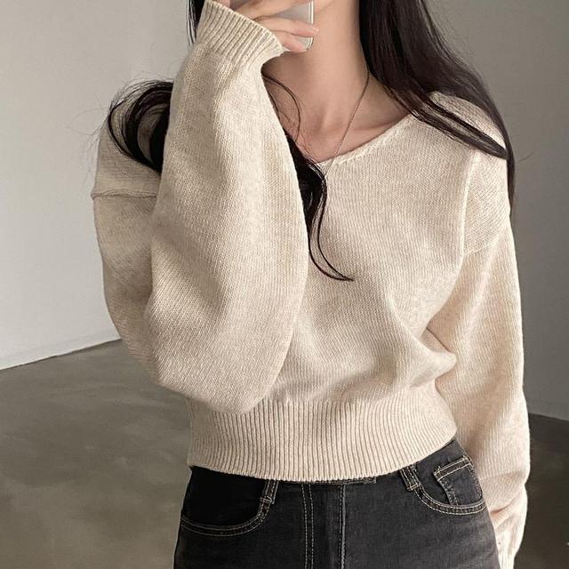 Long Sleeve V-Neck Plain Loose-Fit Knit Top Product Image