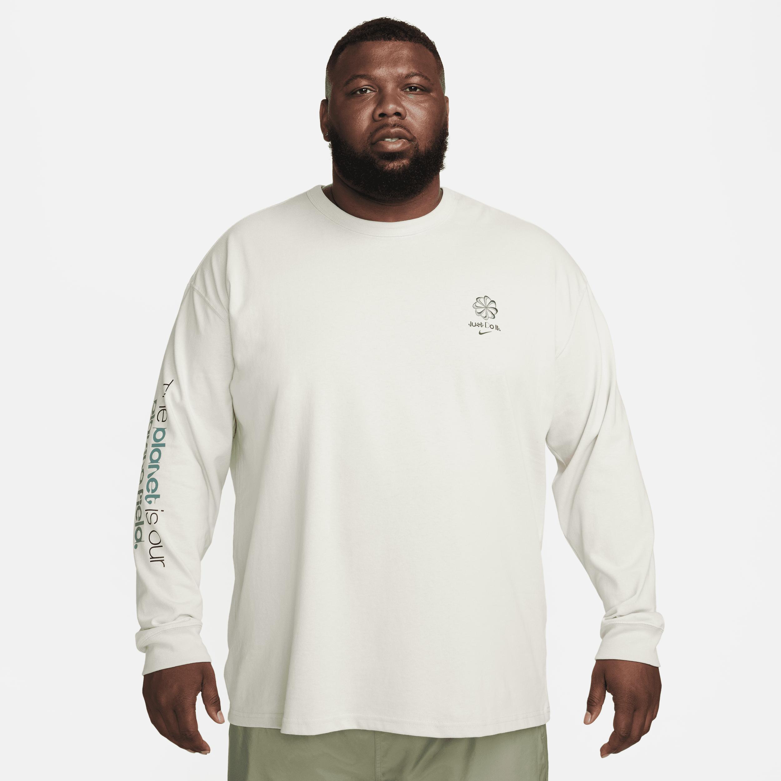 Men's Nike Sportswear Long-Sleeve Max90 T-Shirt Product Image