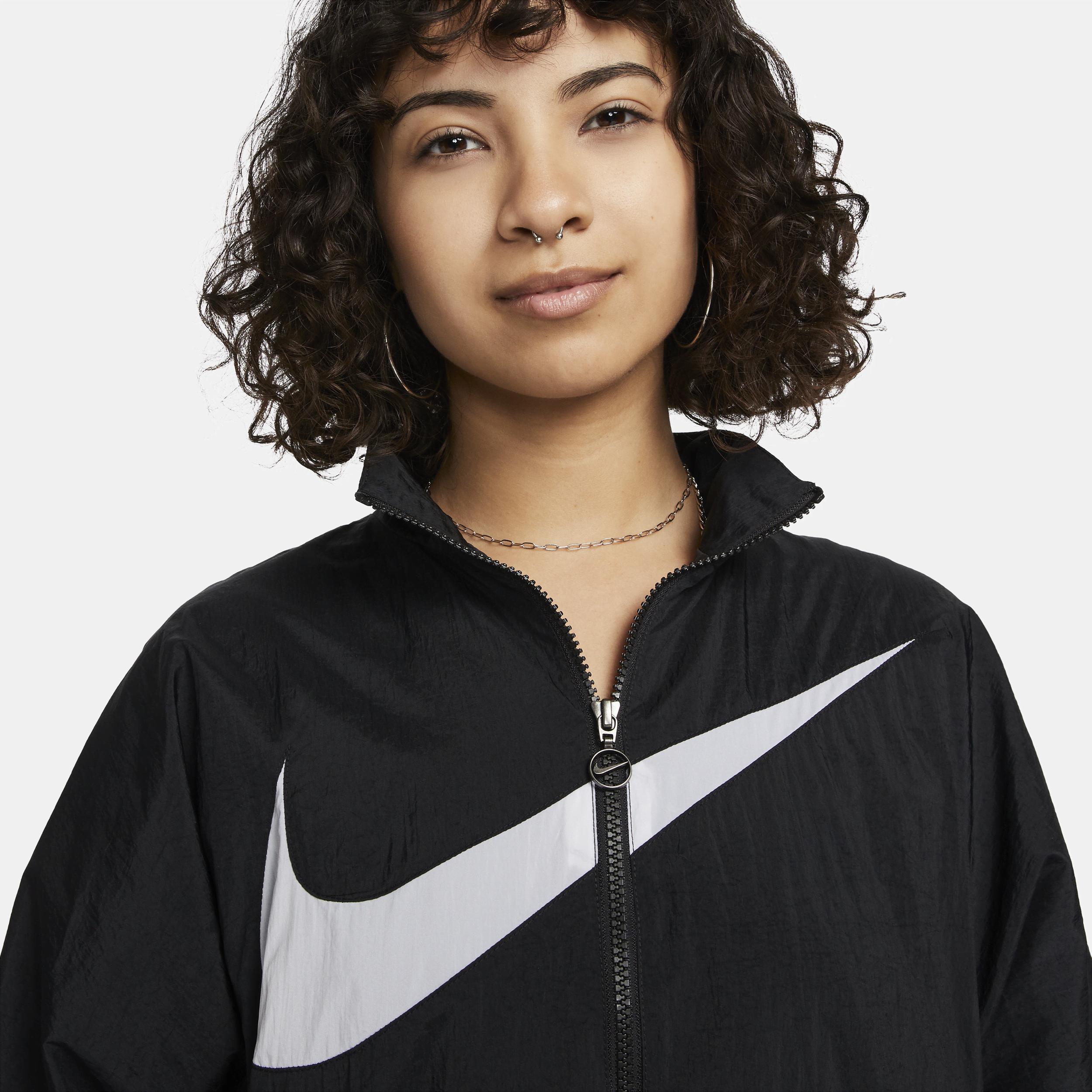 Nike Sportswear Essential Women's Woven Jacket Product Image