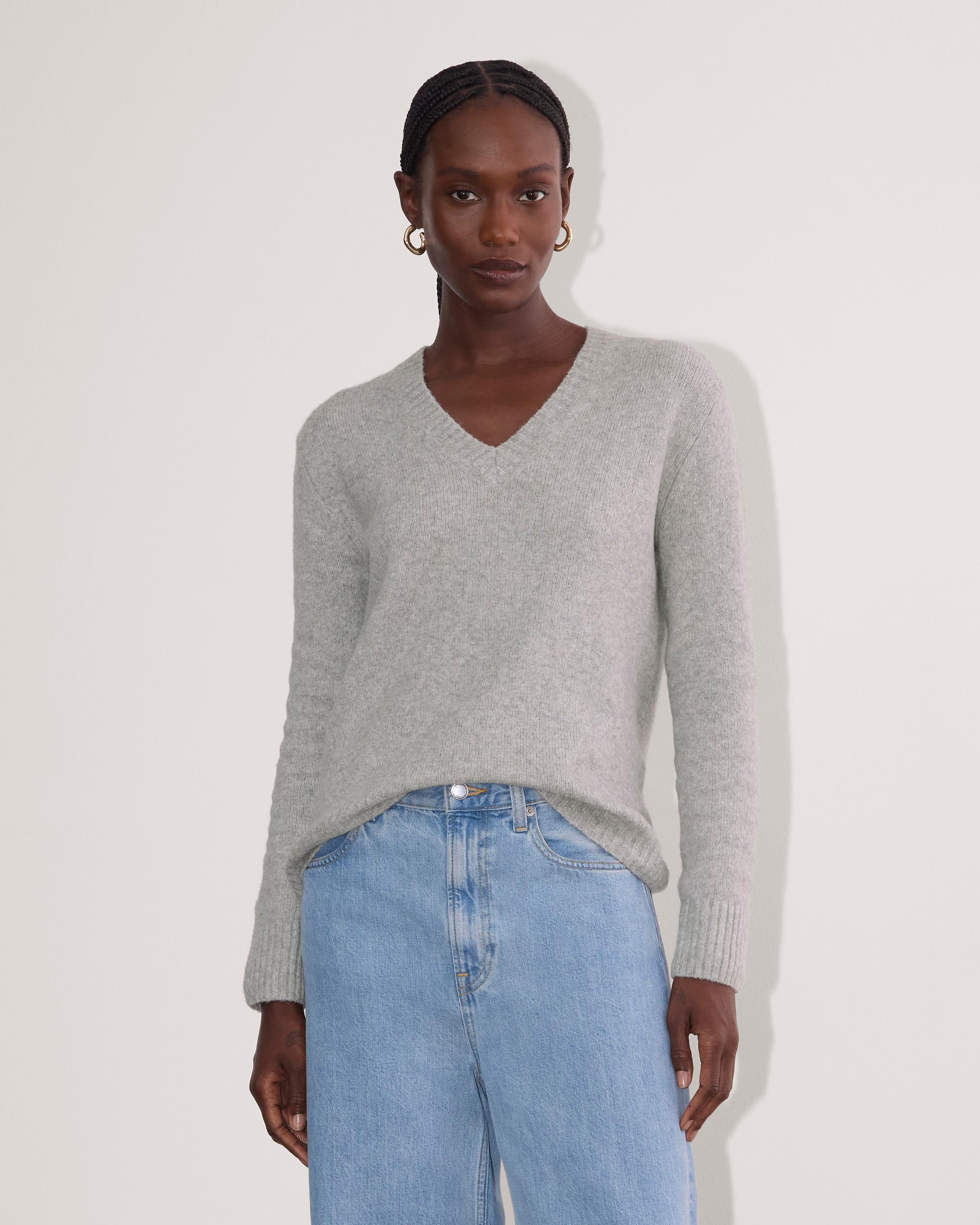 The V-Neck Sweater in Plush Cotton Product Image