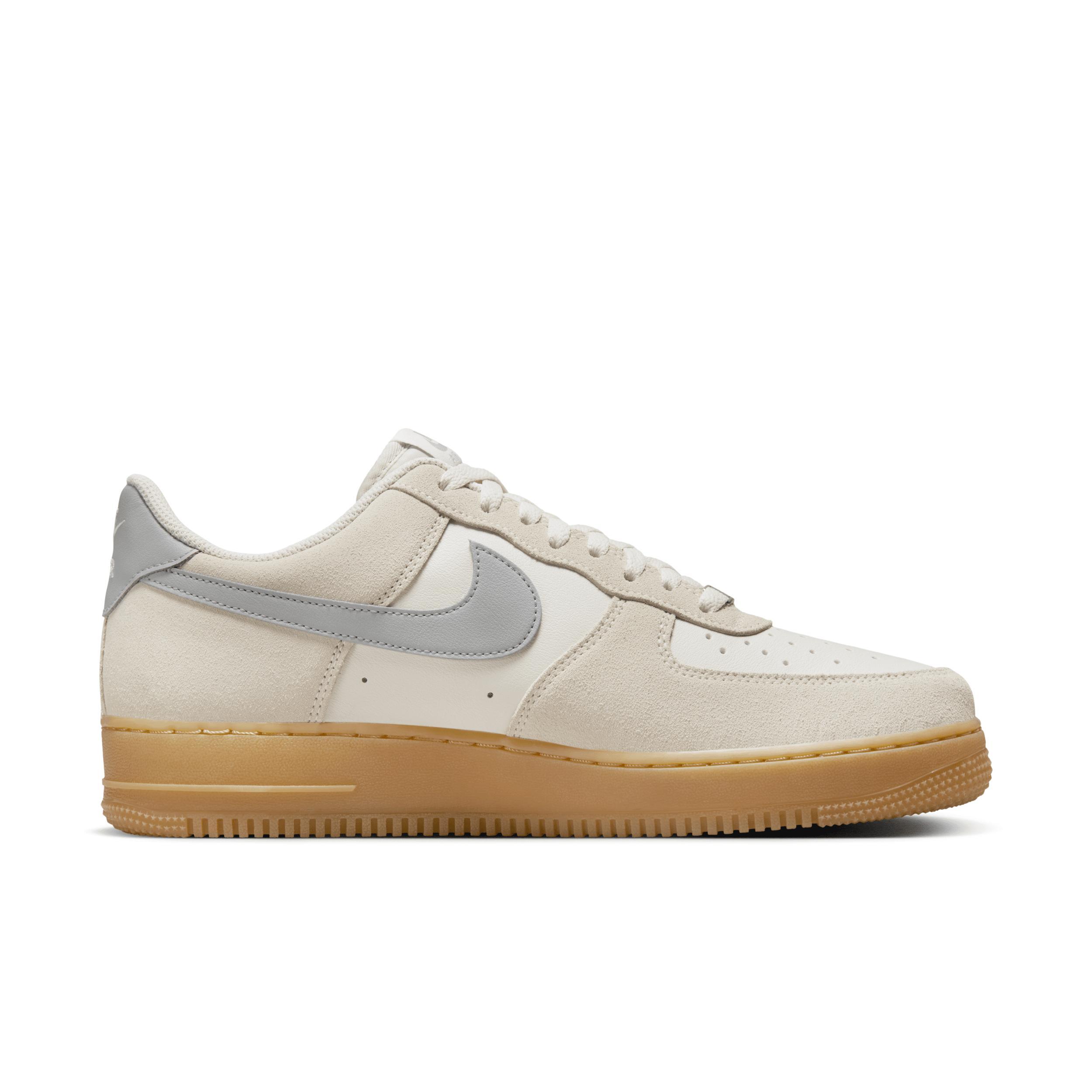 Nike Air Force 1 '07 LV8 Men's Shoes Product Image