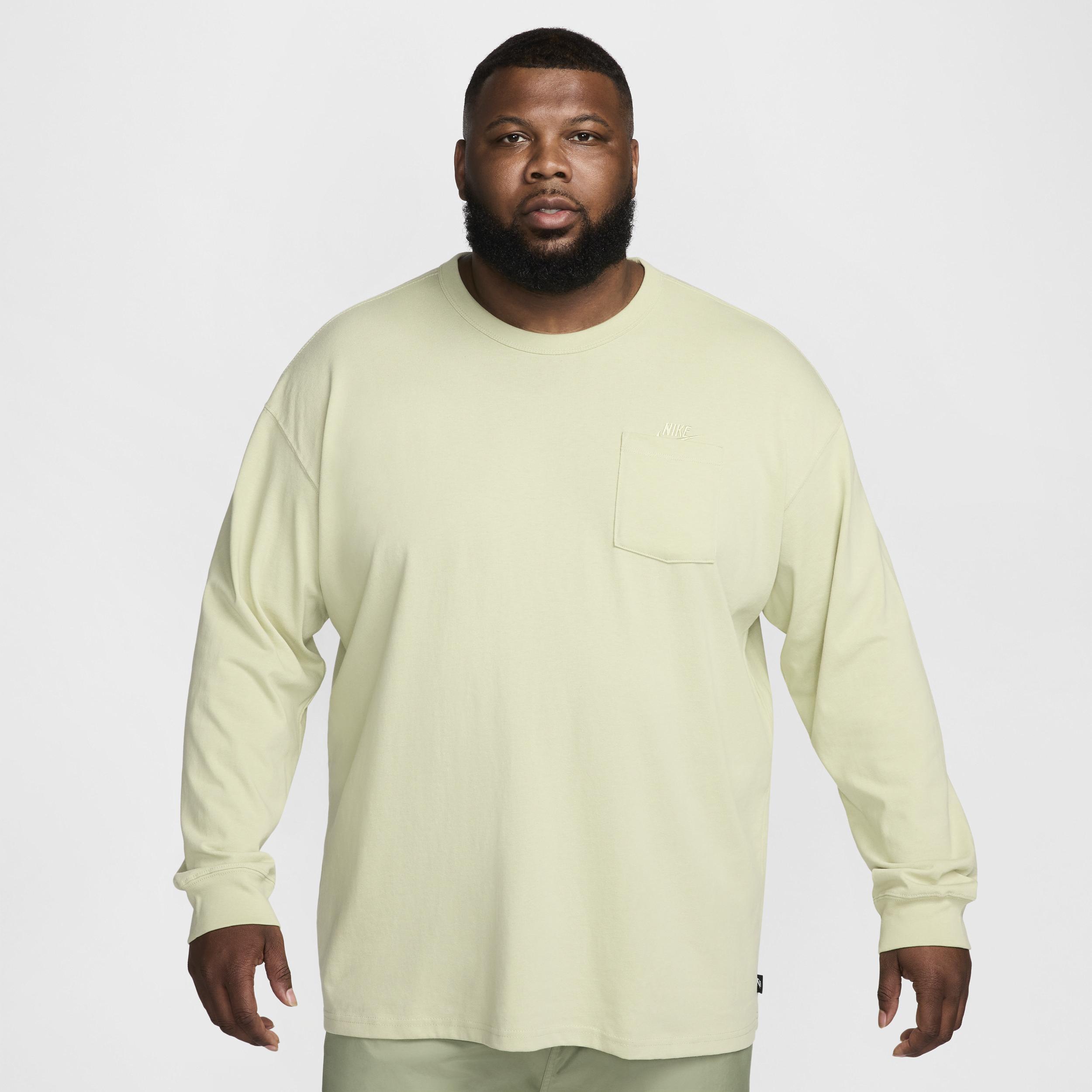 Men's Nike Sportswear Premium Essentials Long-Sleeve Pocket T-Shirt Product Image