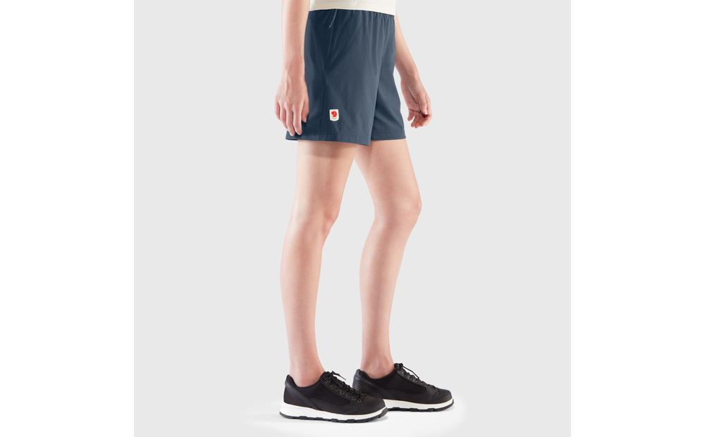 High Coast Relaxed Shorts W Product Image