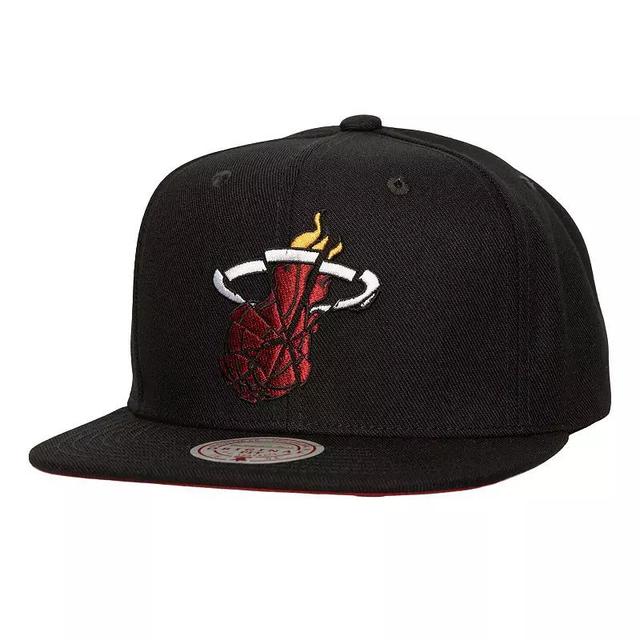 Mens Mitchell & Ness Miami Heat Shattered Snapback Hat Product Image