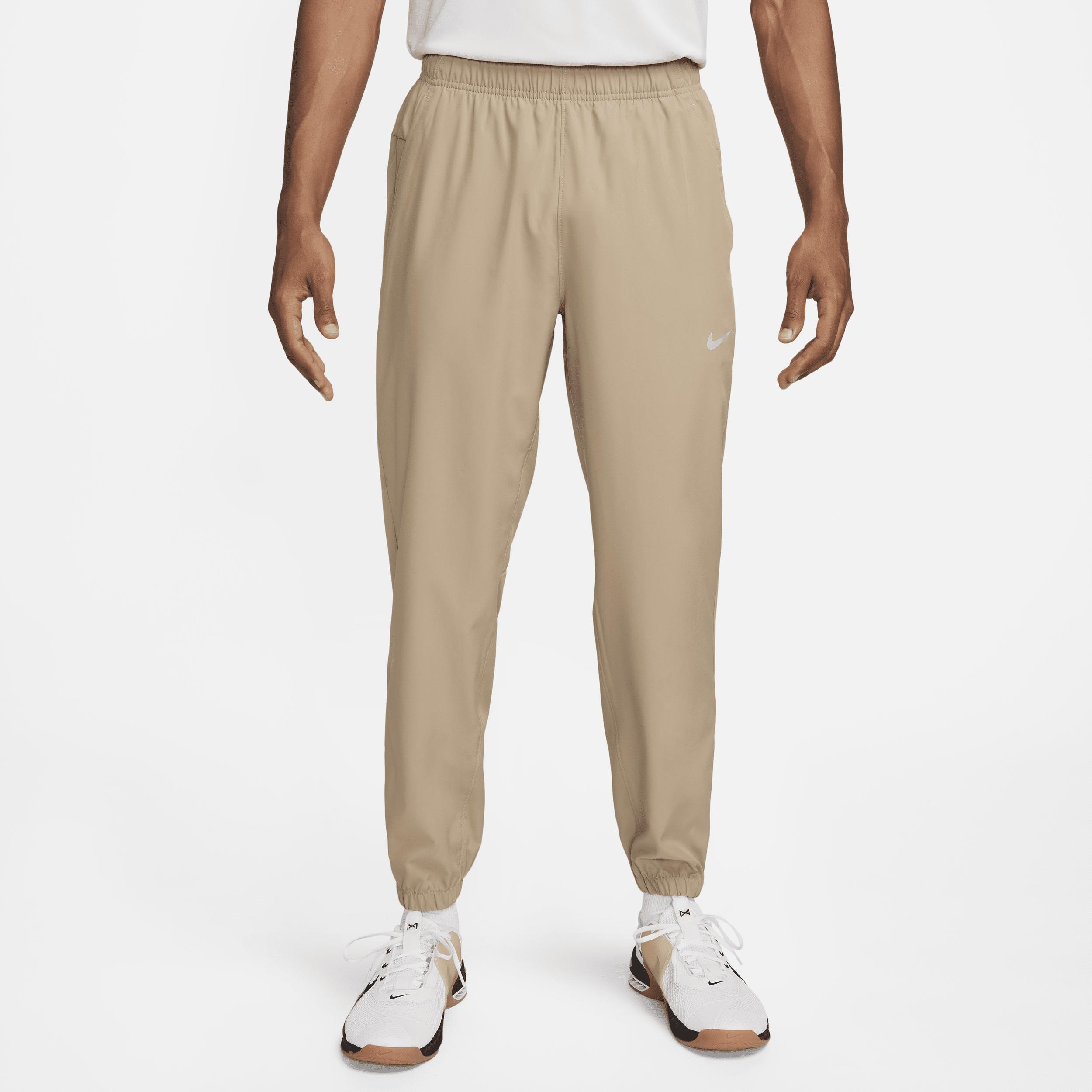 Nike Men's Form Dri-FIT Tapered Versatile Pants Product Image