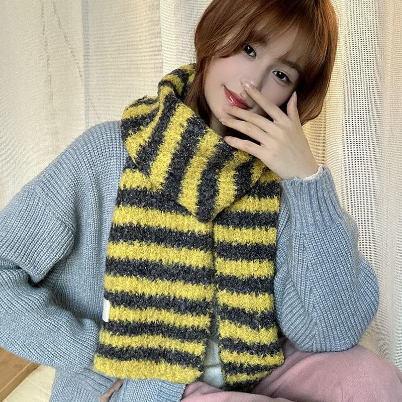 Striped Knit Scarf Product Image