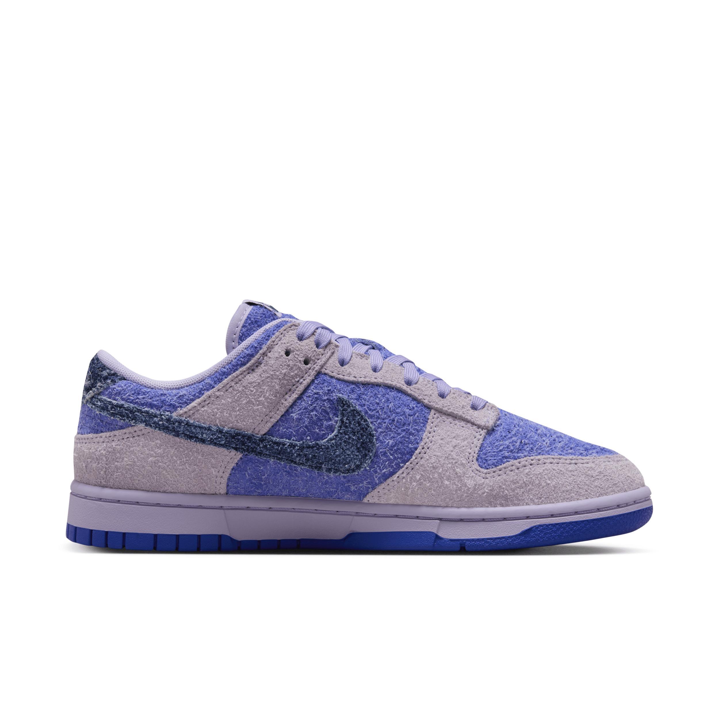 Nike Women's Dunk Low SE Shoes Product Image