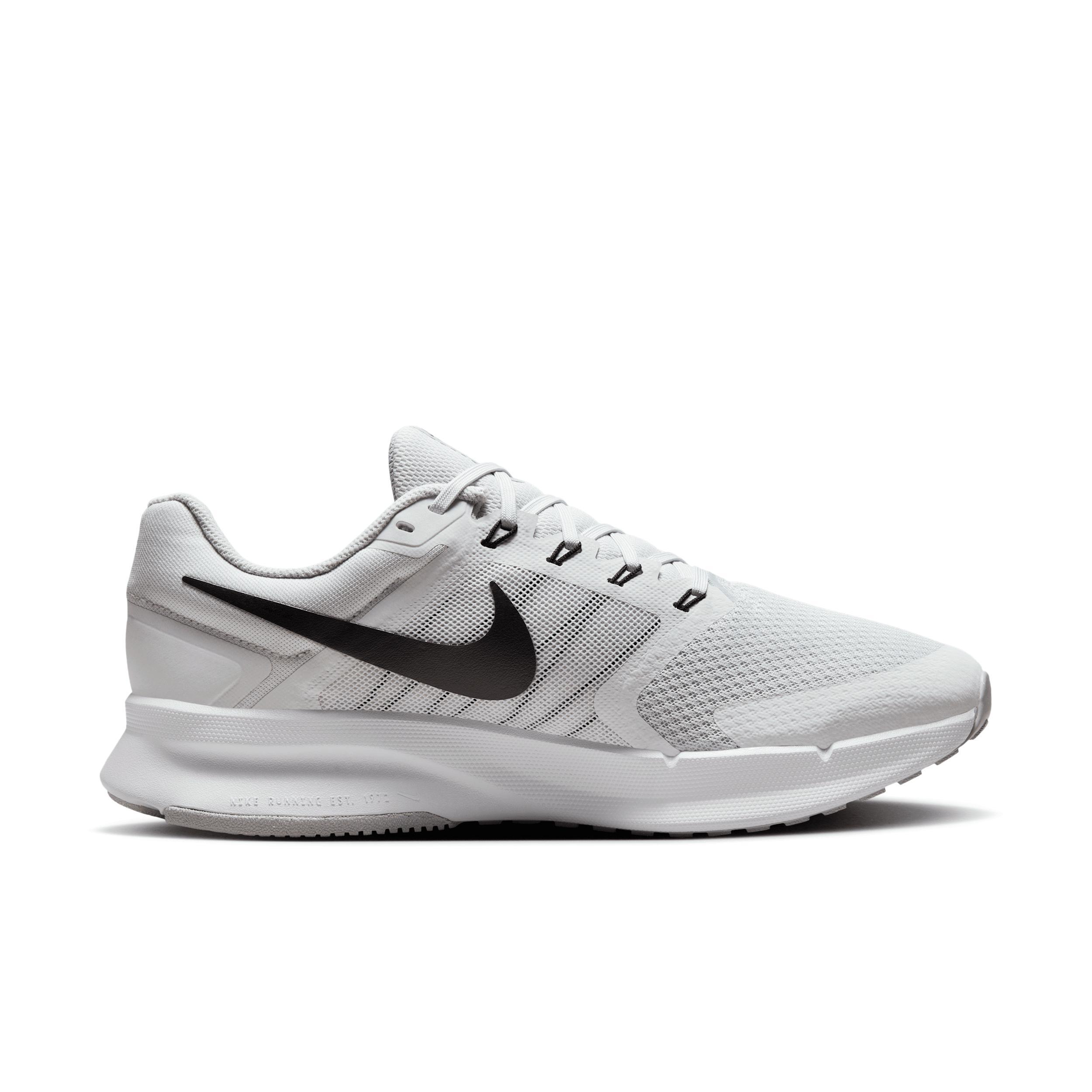 Nike Run Swift 3 Men's Road Running Shoes (Extra Wide) Product Image