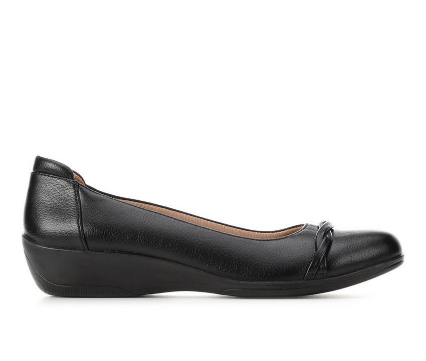 Women's LifeStride Impact Low Wedge Pumps Product Image