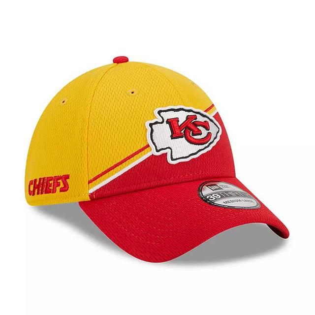 Mens New Era /Red Kansas City Chiefs 2023 Sideline 39THIRTY Flex Hat Product Image