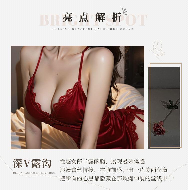 Lingerie Velvet Backless Nightgown Product Image