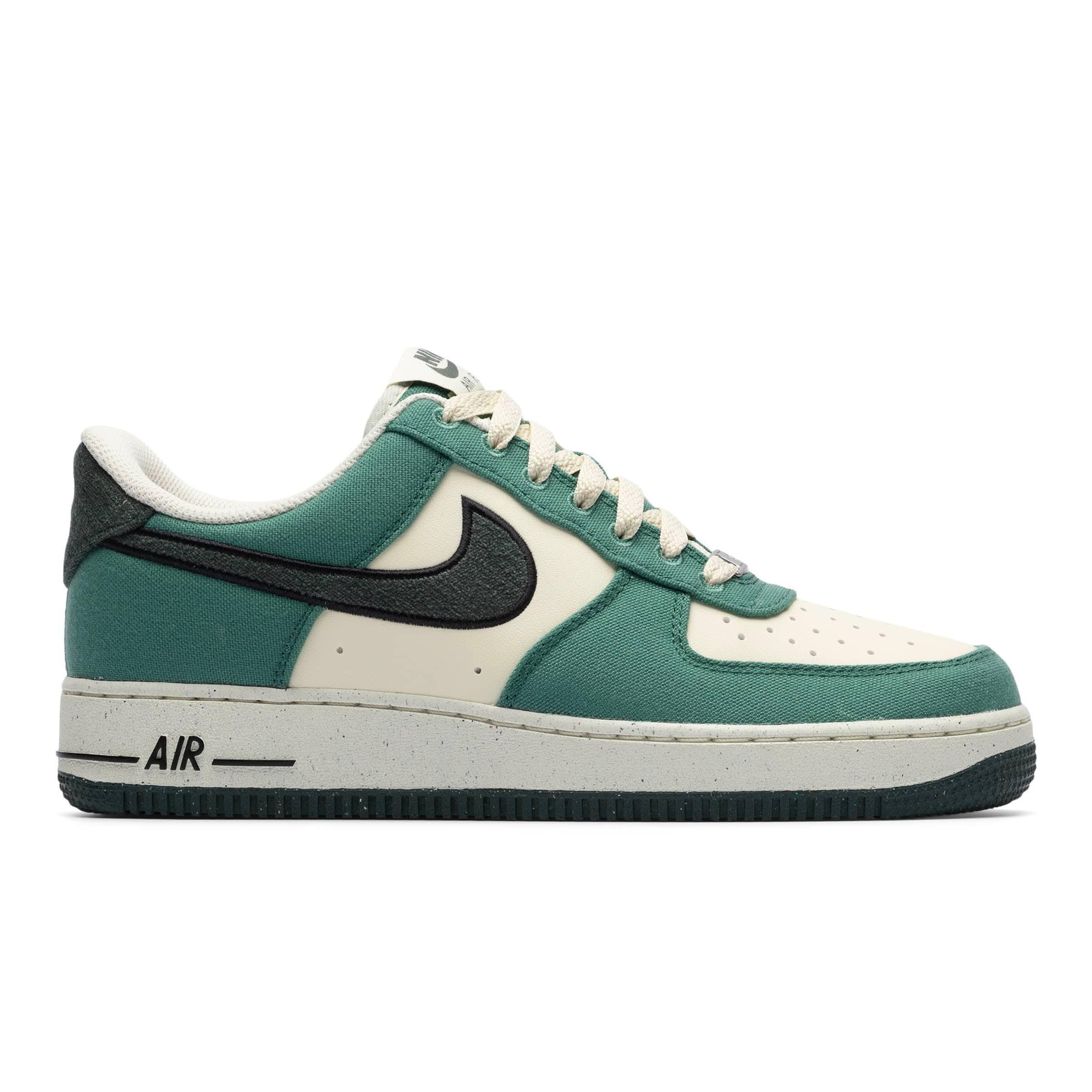 AIR FORCE 1 '07 LV8 Male Product Image