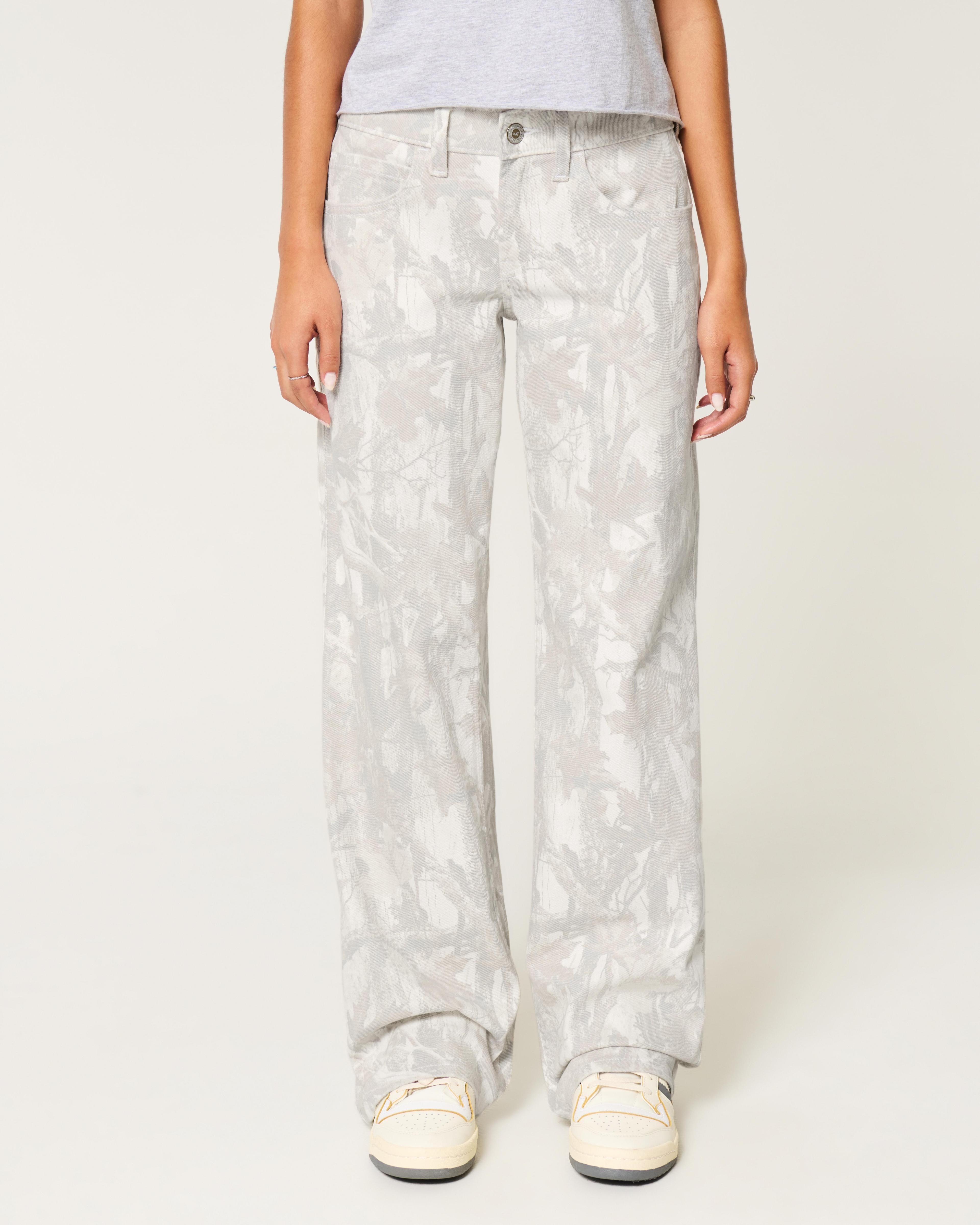 Low-Rise Camo Baggy Jeans Product Image