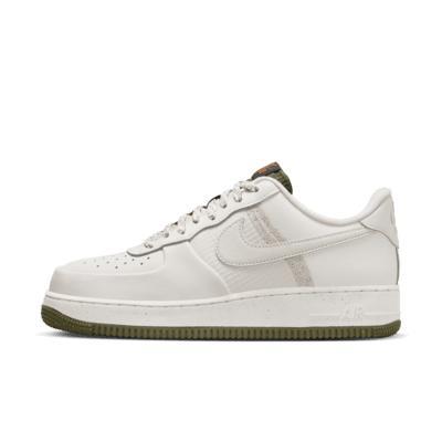 Nike Air Force 1 '07 LV8 Men's Shoes Product Image