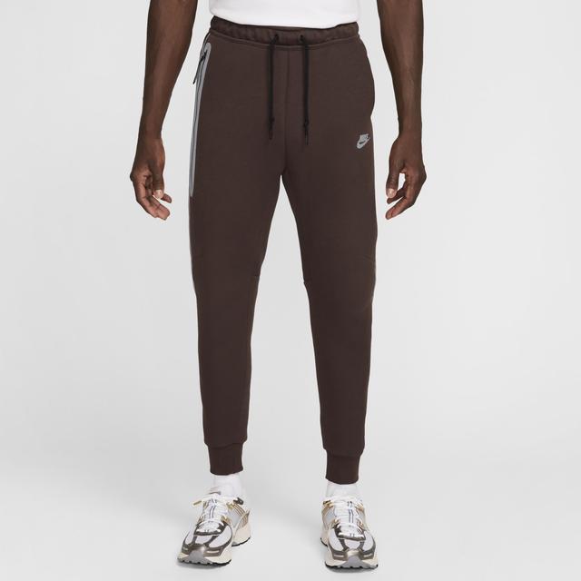 Nike Tech Men's Reflective Details Fleece Joggers Product Image