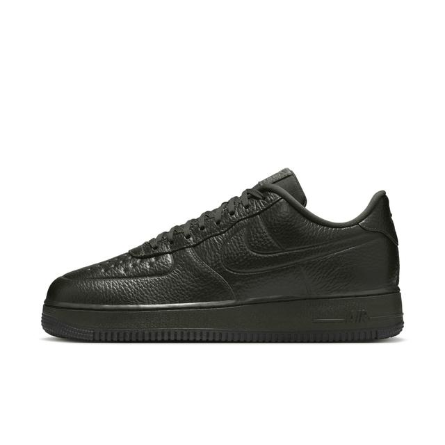 Nike Men's Air Force 1 '07 Pro-Tech Winterized Shoes Product Image