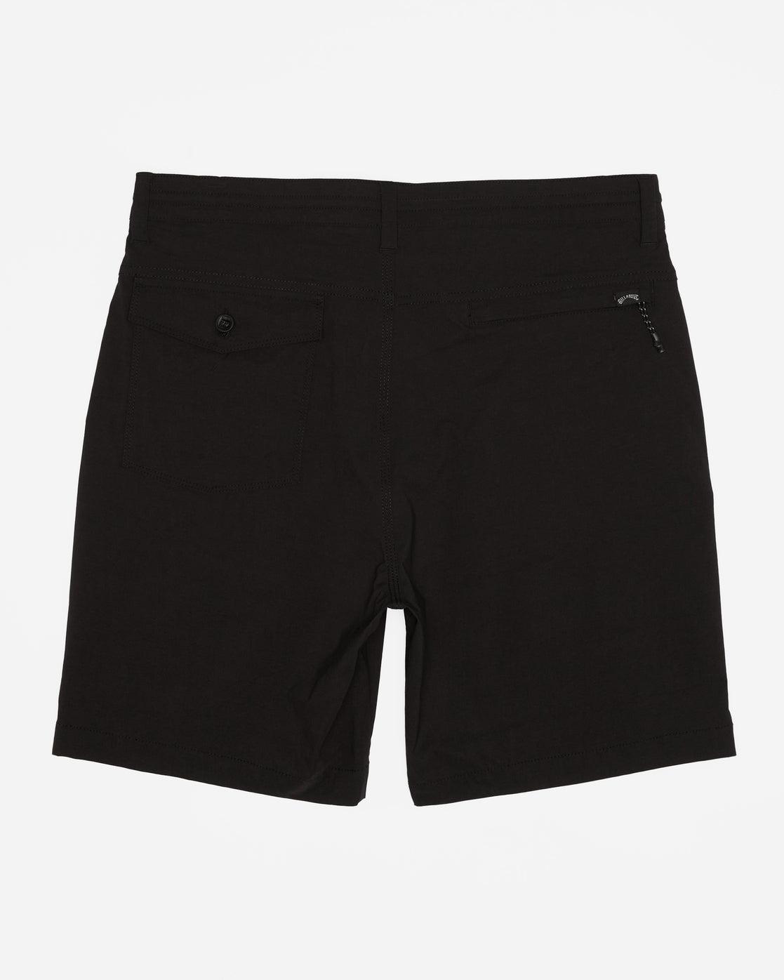 Surftrek Plus 19" Hybrid Shorts - Black Male Product Image