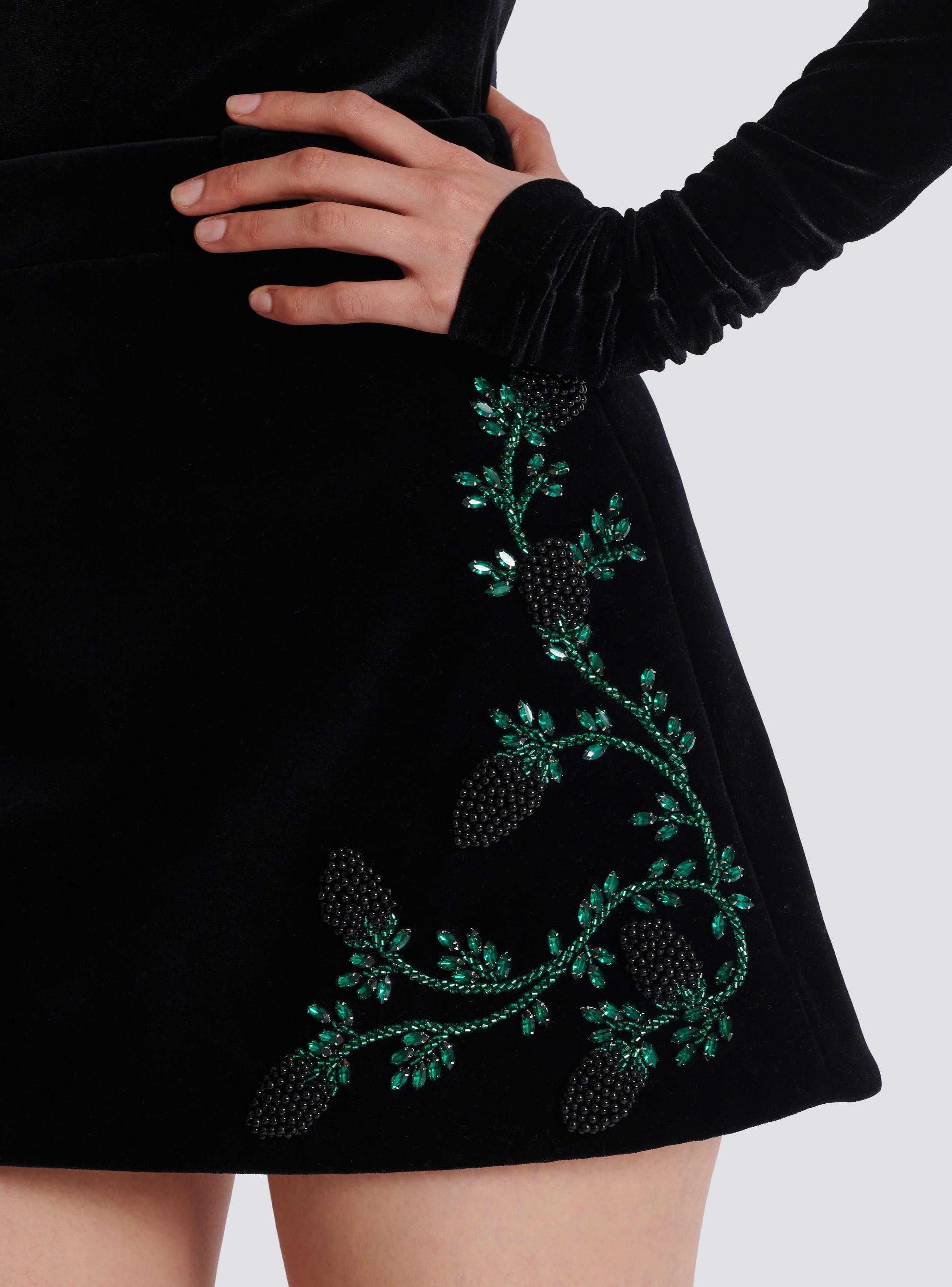 A-line skirt in Blackberry-embroidered velvet Product Image