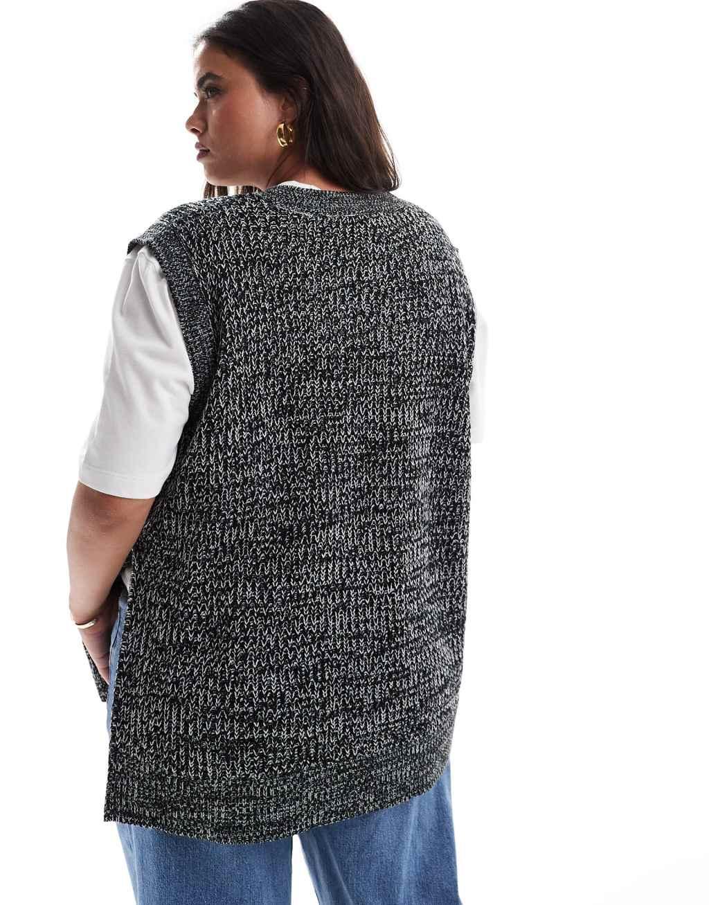 Yours v-neck knitted vest in mono black Product Image