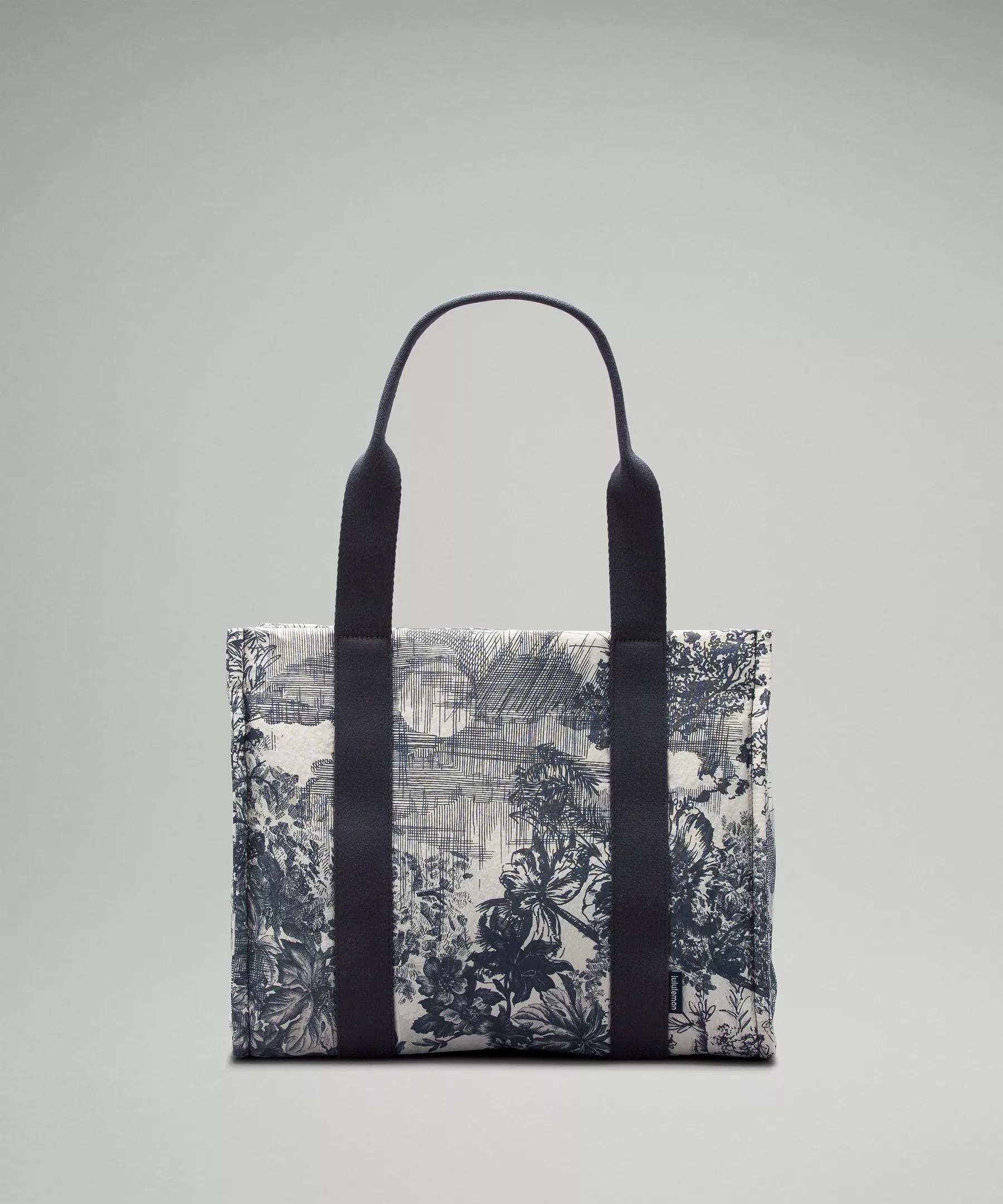 Boxy Tote Bag 10L *Print Product Image