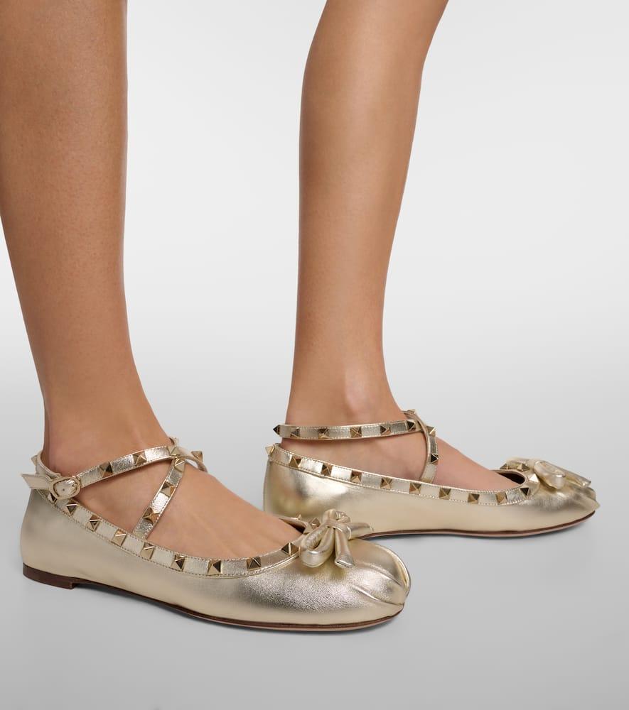 Rockstud Leather Ballerina Shoes In Silver Product Image