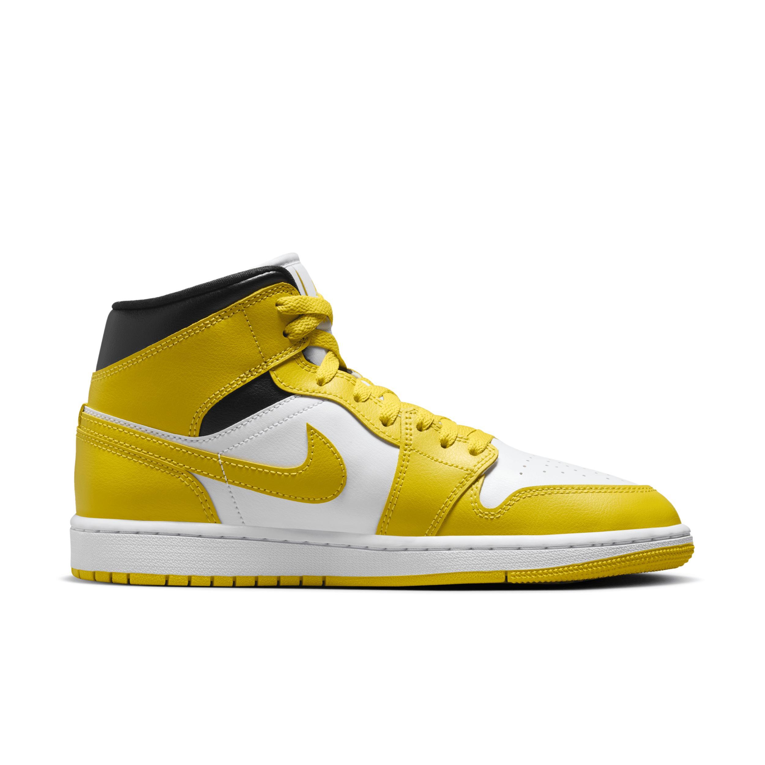 Women's Air Jordan 1 Mid Shoes Product Image