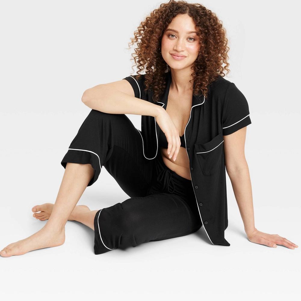 Women's Cloud Knit Short Sleeve Notch Collar Top and Cropped Pants Pajama Set - Auden™ Black L Product Image