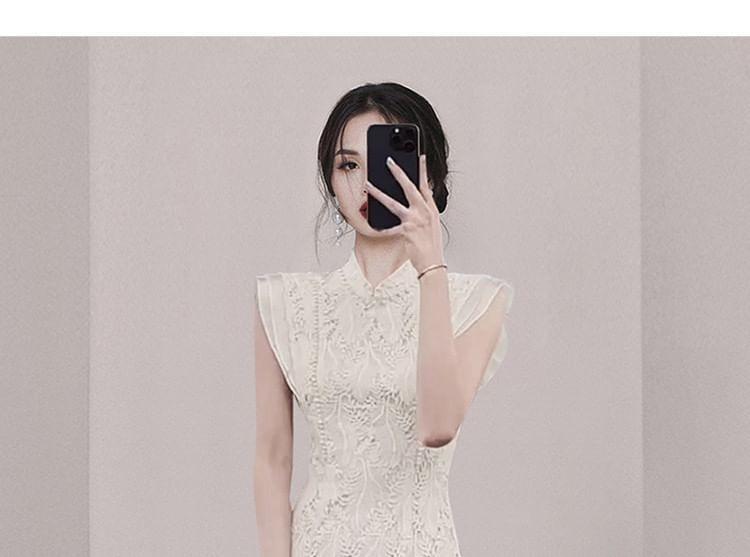 Sleeveless Stand Collar Plain Lace Sheath Midi Dress Product Image