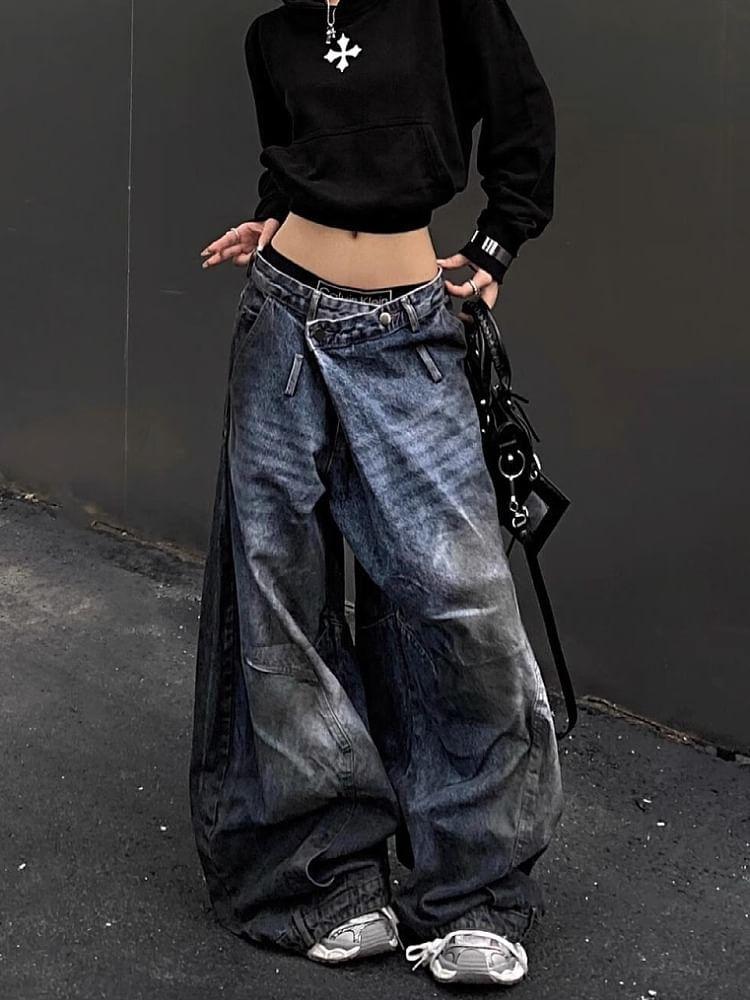 Low Rise Washed Loose-Fit Wide-Leg Jeans Product Image