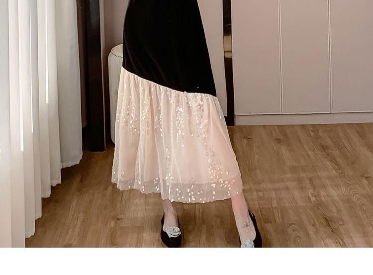 Long-Sleeve Crewneck Mesh Panel Velvet Maxi A-Line Dress Product Image