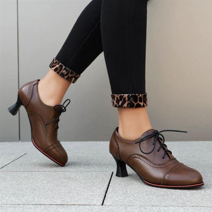 Block Heel Lace-Up Oxford Shoes Product Image