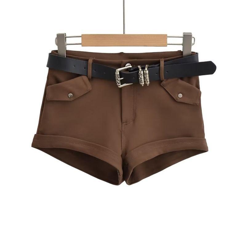 Mid Rise Plain Roll Up Hem Shorts Product Image