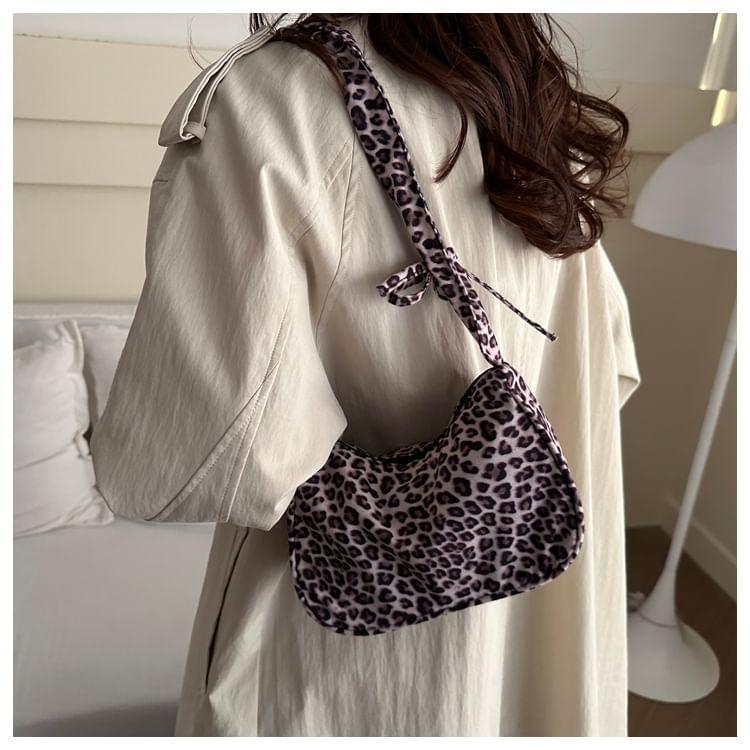 Leopard Print Shoulder Bag Product Image