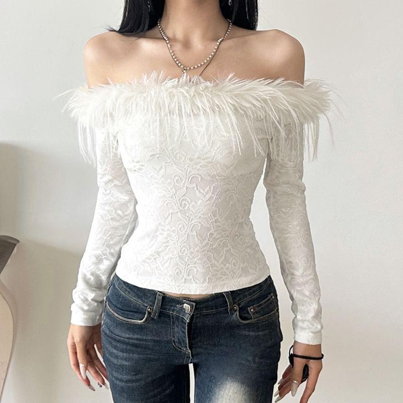 Long-Sleeve Off Shoulder Furry Trim Crop Top Product Image