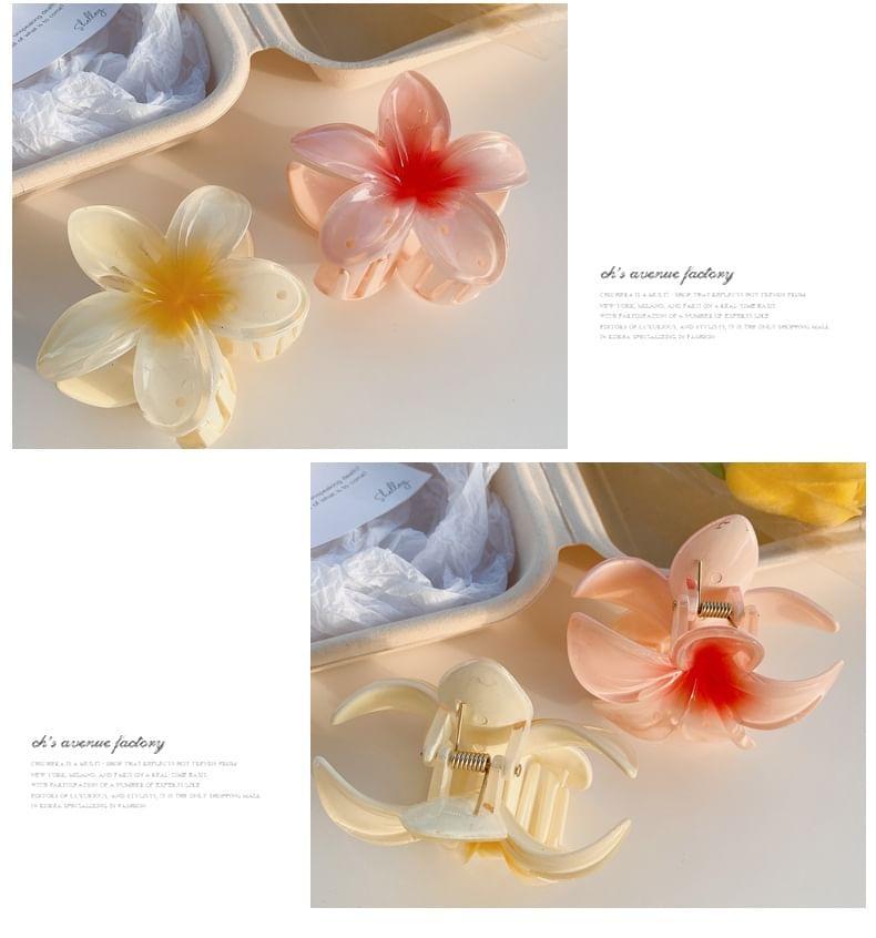 Flower Hair Claw Product Image