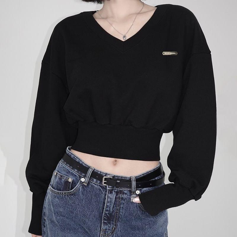 Long Sleeve V-Neck Plain Crop Sweatshirt Product Image