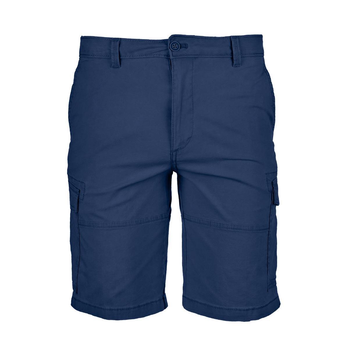 IZOD Men's Saltwater Pigment Cargo Shorts Product Image