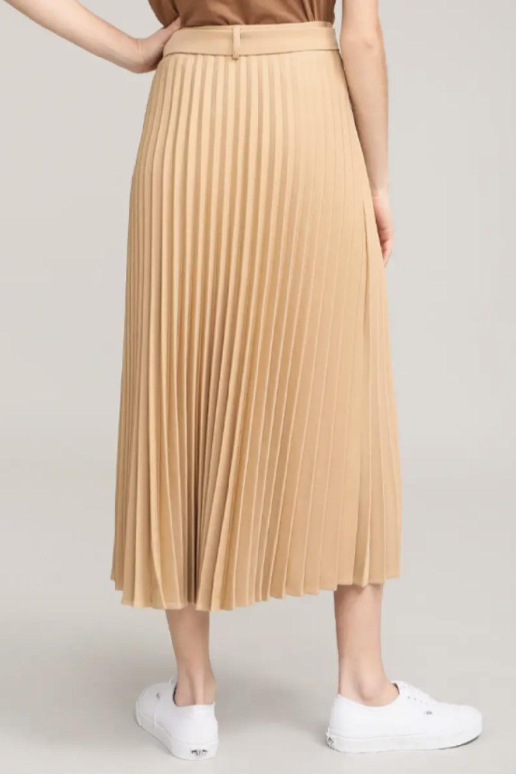 All pleated H-line Skirt w/Belt Product Image