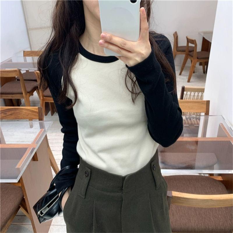 Long-Sleeve Crewneck Raglan Knit Top Product Image