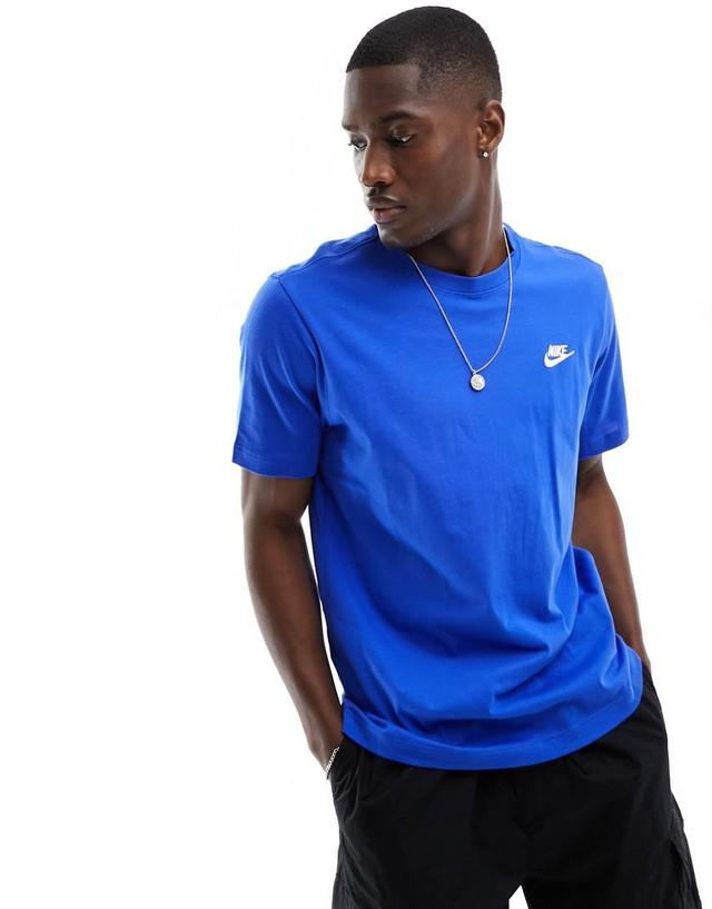 Nike Club t-shirt Product Image