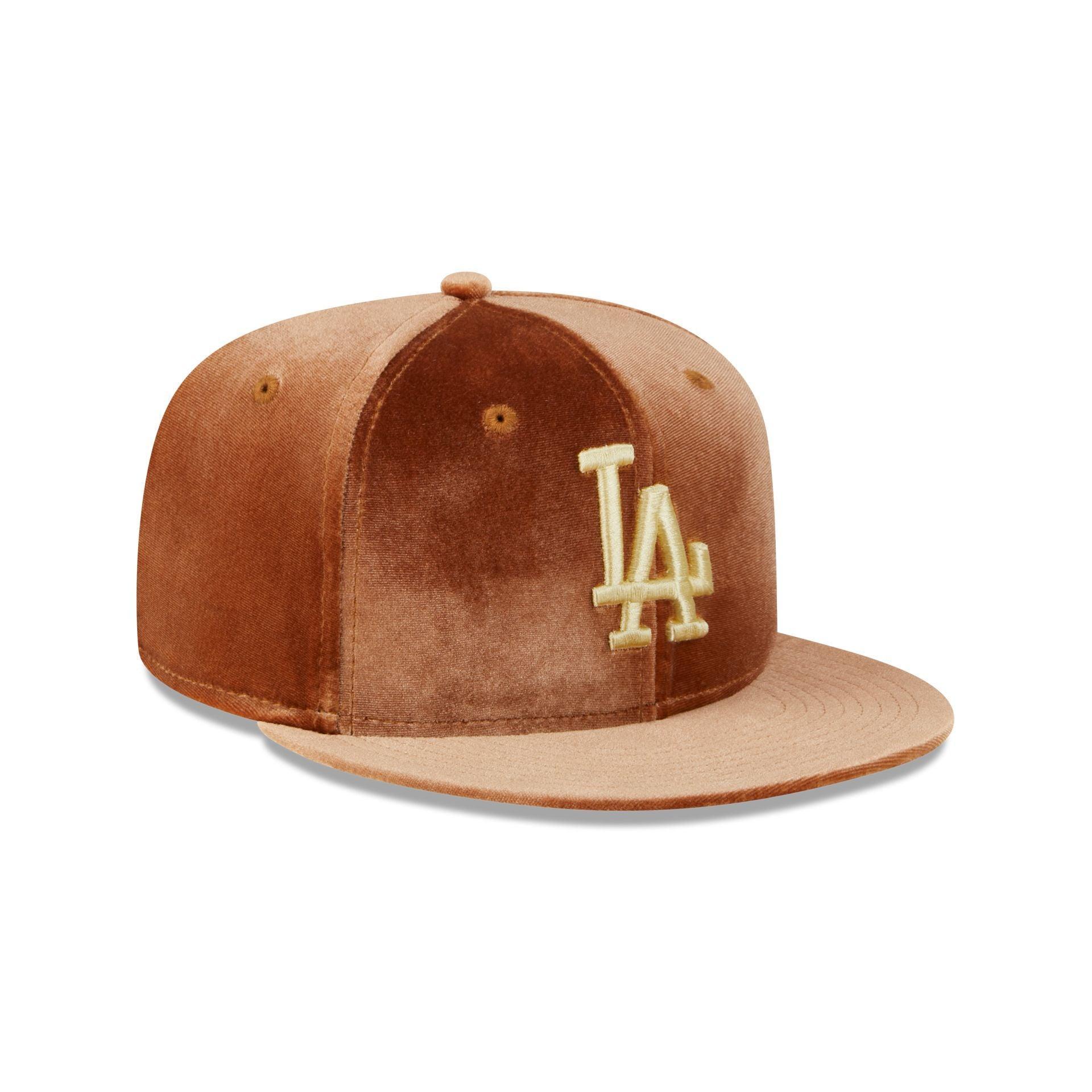 Los Angeles Dodgers Vintage Velvet 59FIFTY Fitted Hat Male Product Image