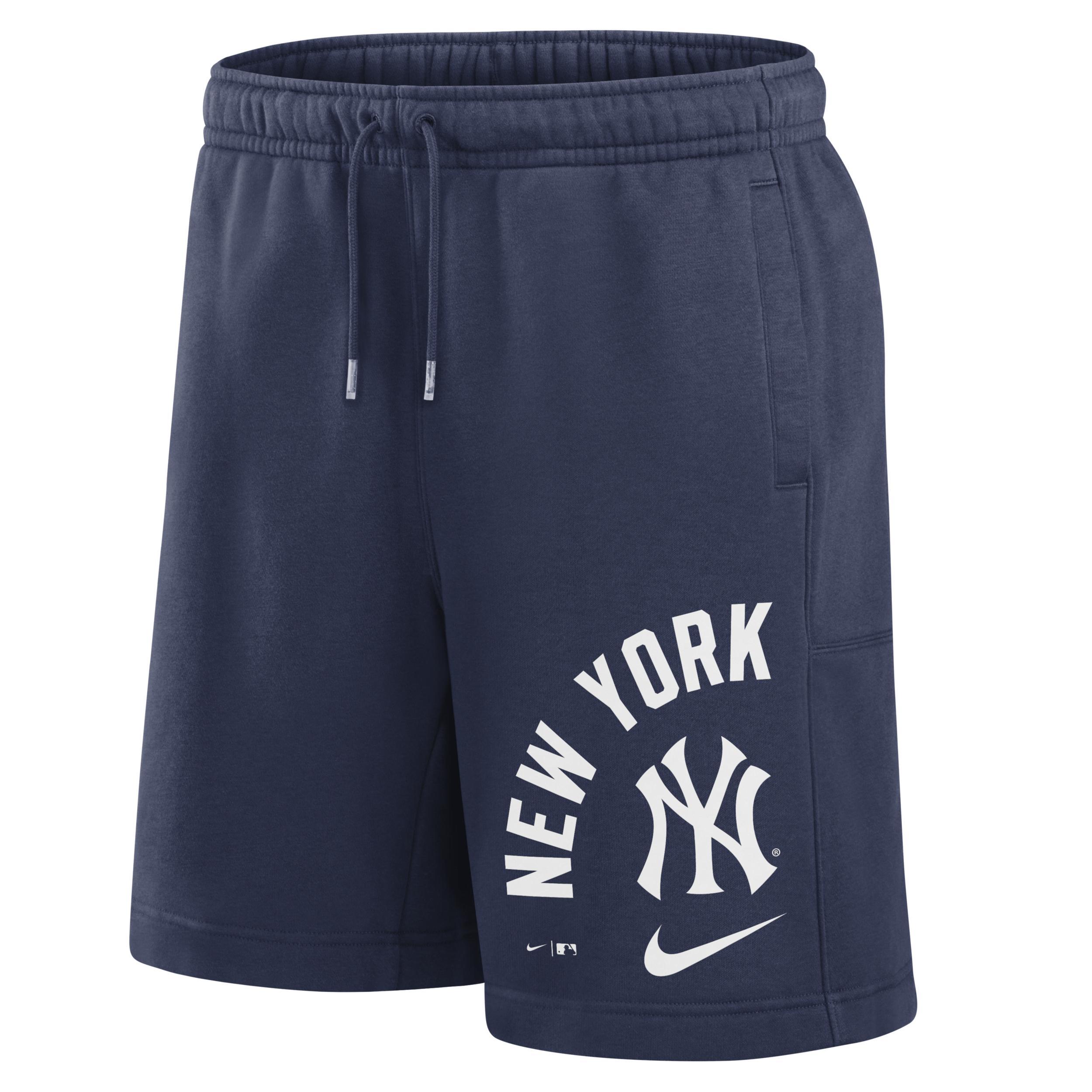 New York Yankees Arched Kicker Nike Men's MLB Shorts Product Image