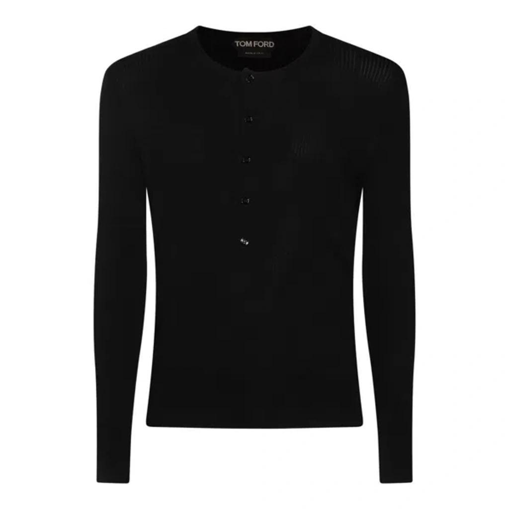 Half Buttoned Knitted Jumper In Black Product Image