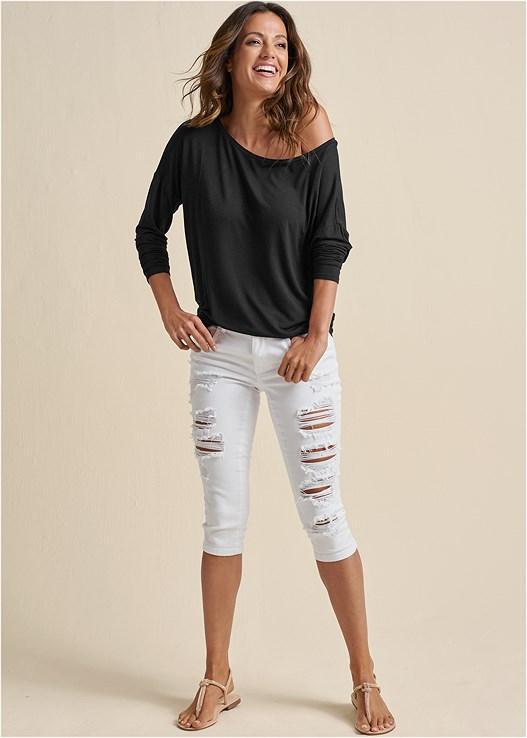 Ripped Capri Jeans Product Image