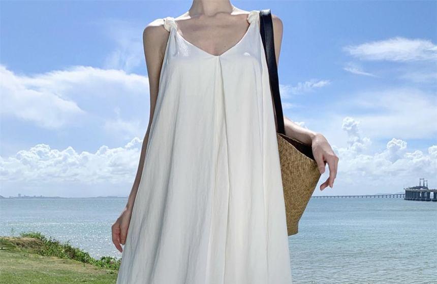 Sleeveless V-Neck Plain Open Back Maxi Tunic Dress Product Image