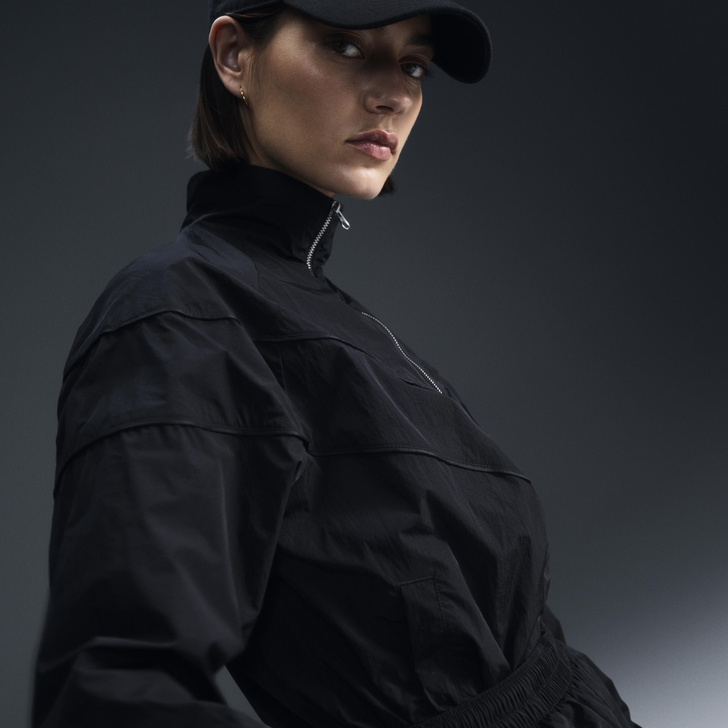 Nike Womens Windrunner Woven Full-Zip Jacket - Black/White Product Image