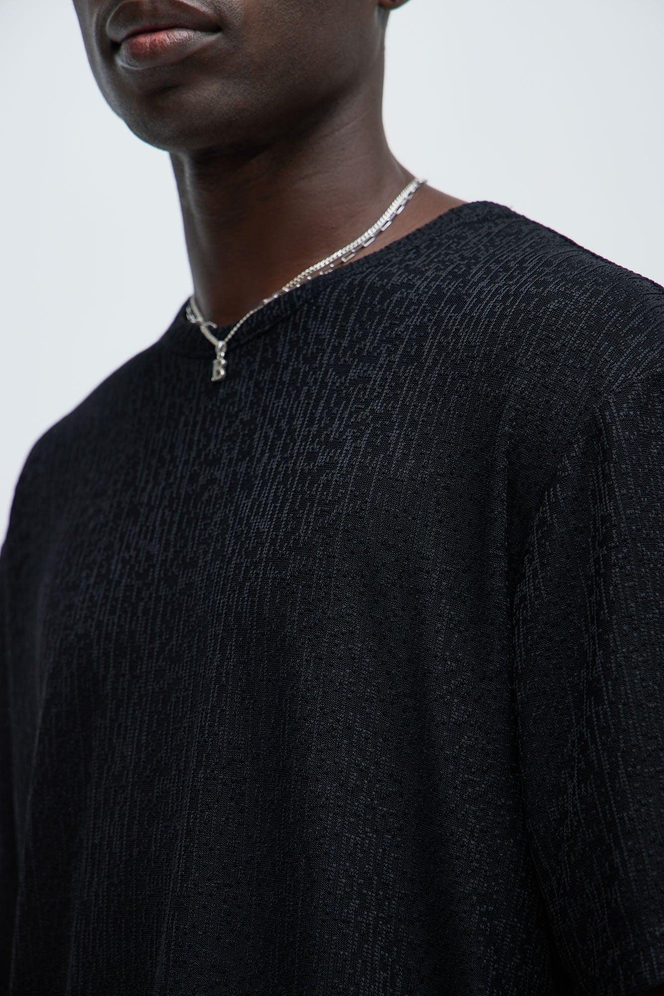 Sleek Textured Relaxed Tee - Black Product Image