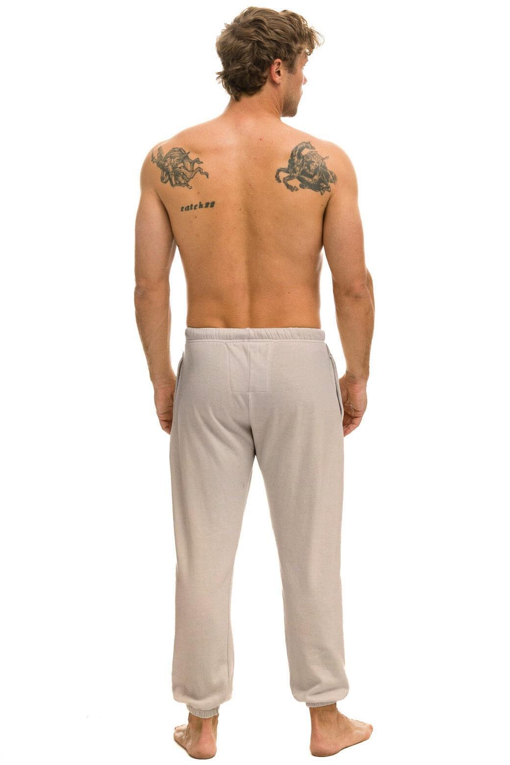 LOGO SWEATPANTS - SAND Male Product Image